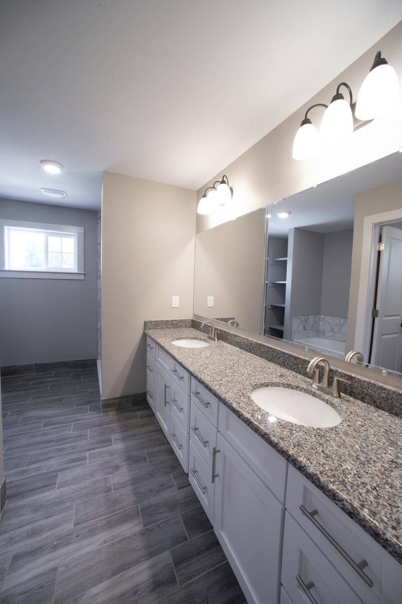 bathroom photo for real estate advertising